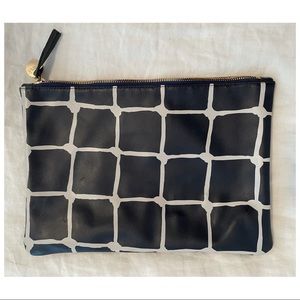 Clare V flat clutch - net print
